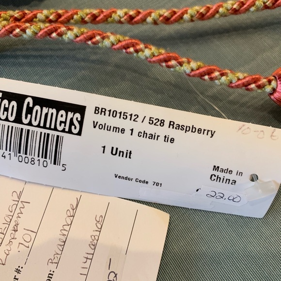 Braemore set of Tassels - Picture 7 of 8